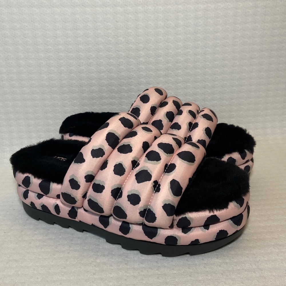 NWOT UGG Scallop Slide Wedge Pink Women